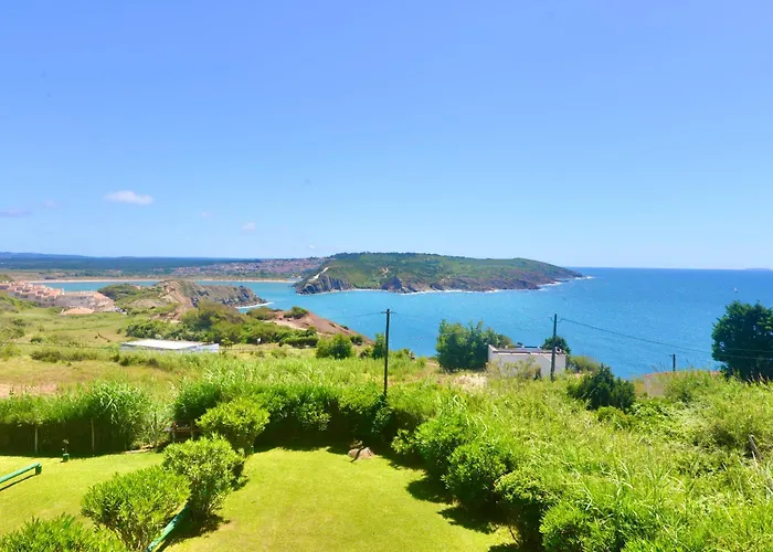 Blue - In Complex With 3 Pools *