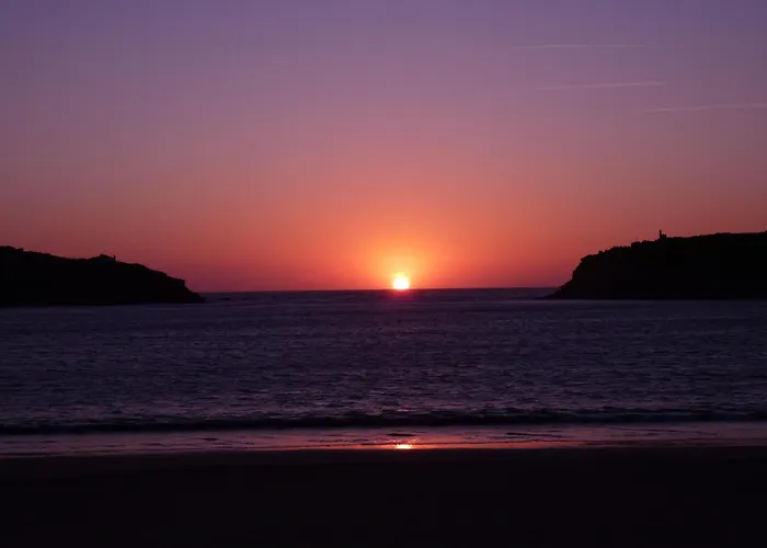 Blue - In Complex With 3 Pools * 圣马蒂纽·杜·波特